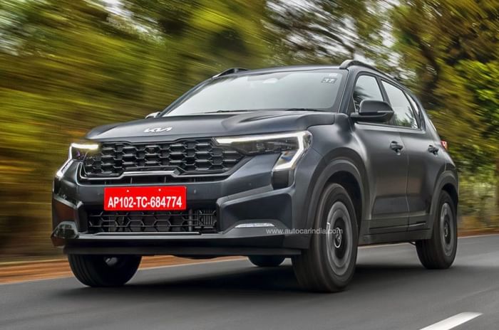 Kia Sonet front three quarter