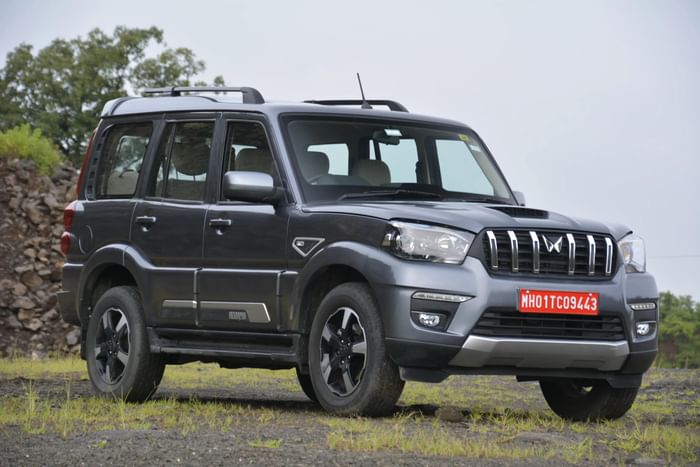 All ladder-frame SUVs and MPV under Rs 50 lakh