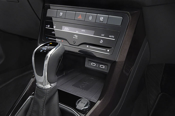 Special Feature: The Making Of A King