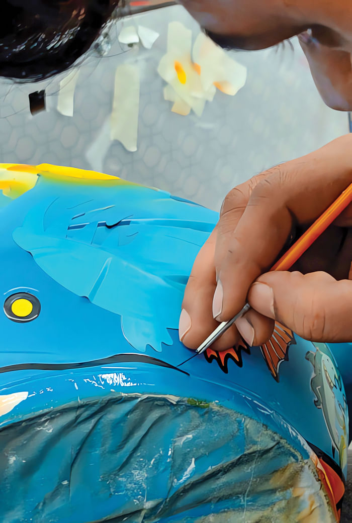 Custom painted helmet by Eimor Customs