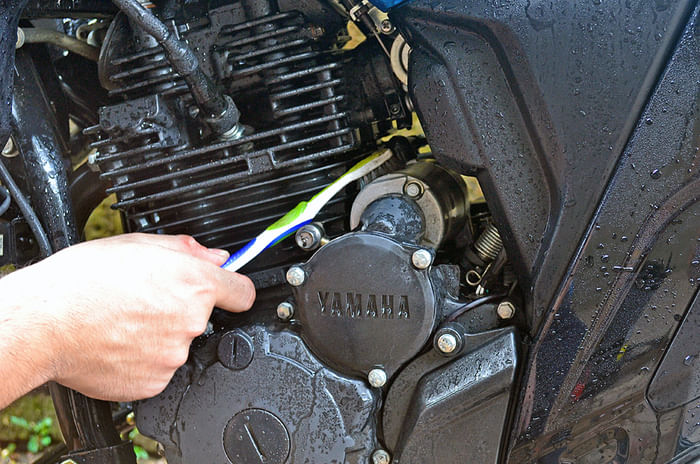 How to correctly clean your two-wheeler