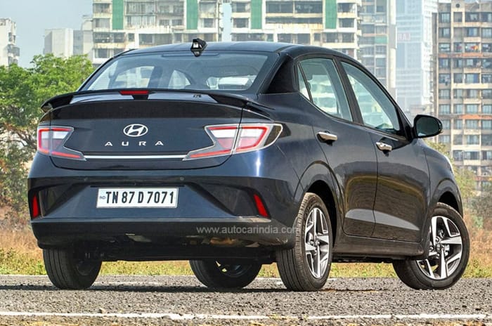 Hyundai Aura rear spoiler
