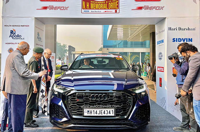 D&#233;j&#224; Vu: Nazir Hoosein Memorial Drive