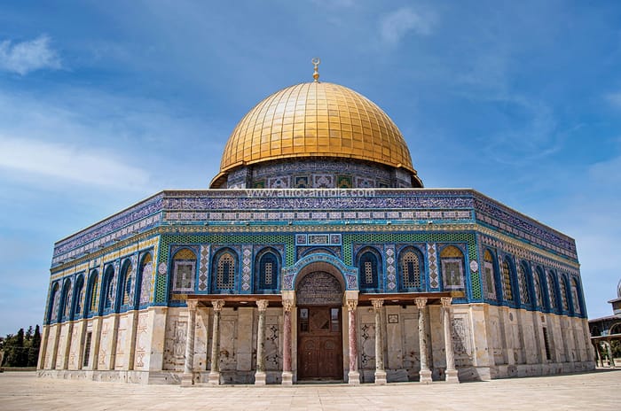 Feature: 2 Mercs, 3 seas, 7 days – a road trip across Israel