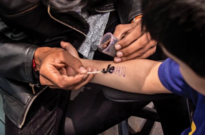 Jeep - Stories begin where the roads end