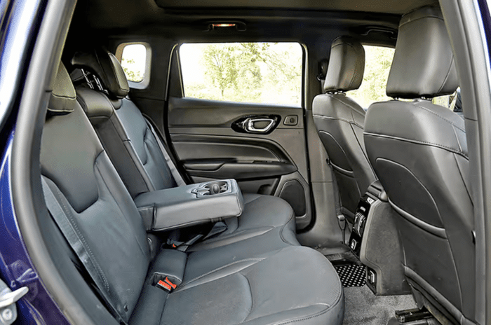 Jeep Compass seats