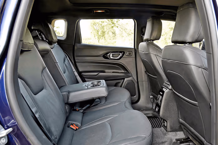 Jeep Compass seats