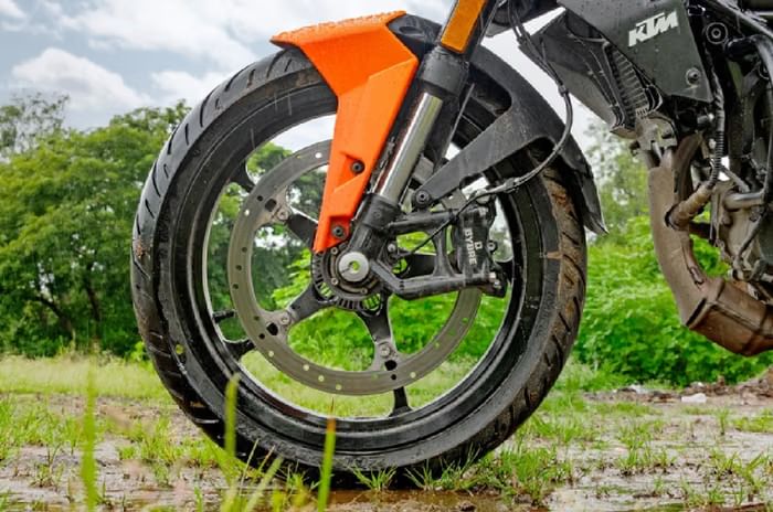 KTM 160 Duke: FAQs on price, power and features