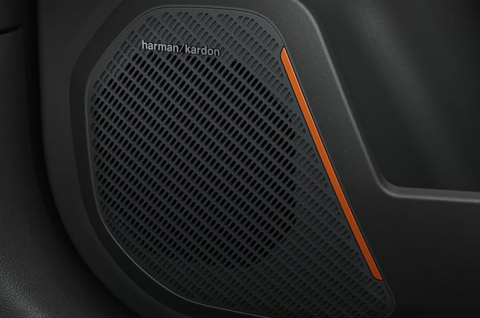 Kia Syros Harman Kardon speakers 