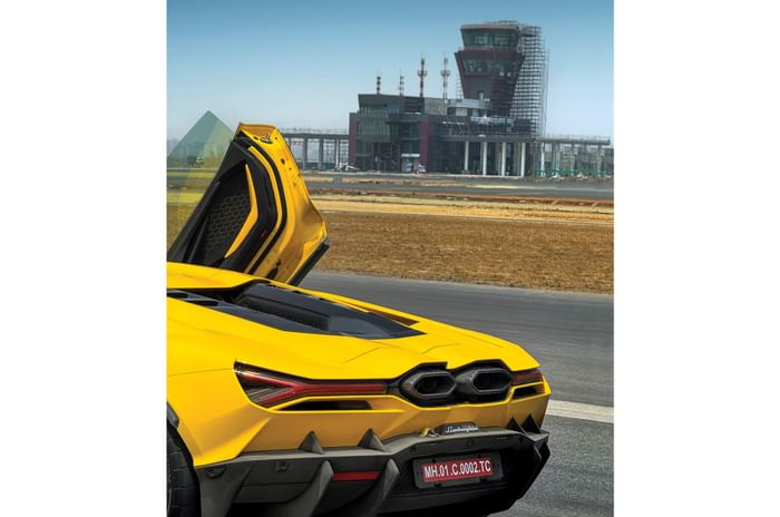 Lamborghini Revuelto driven at the Navi Mumbai International Airport 