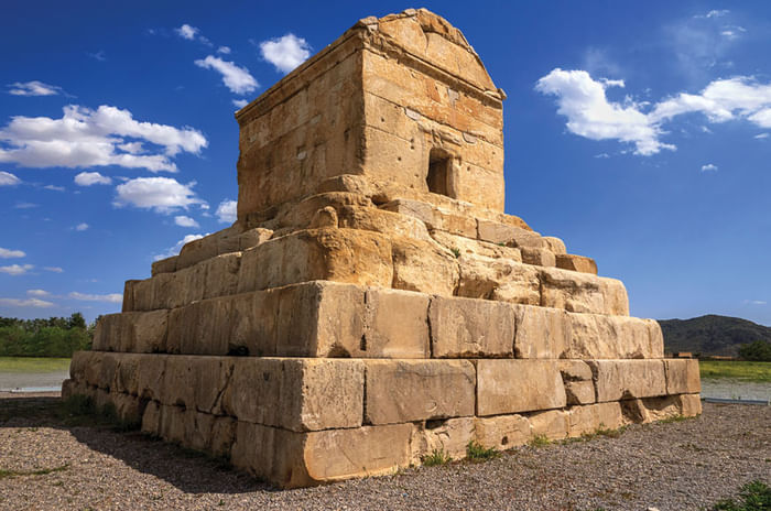 A driving adventure across Iran