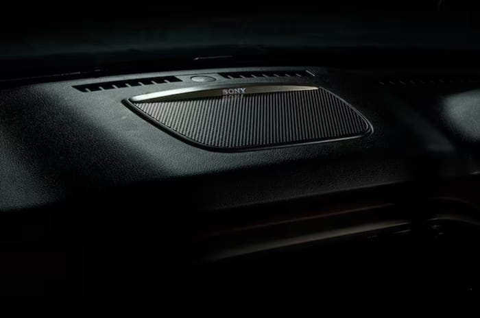 Mahindra Scorpio N and XUV700 Sony speakers 