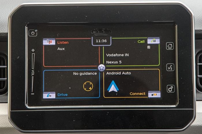 Maruti-Ignis-infotainment Maruti-Ignis-infotainment