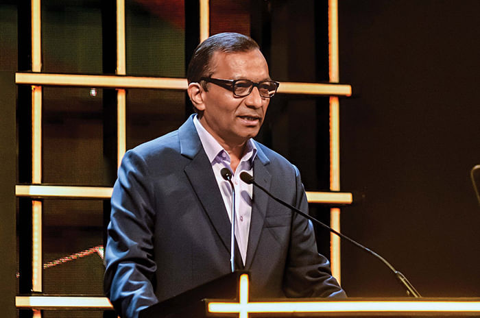 Special Feature: Thar Gazing