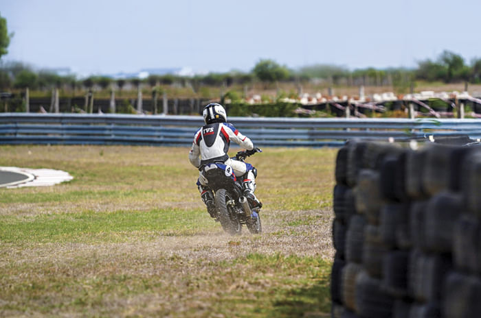 TVS-Race-2