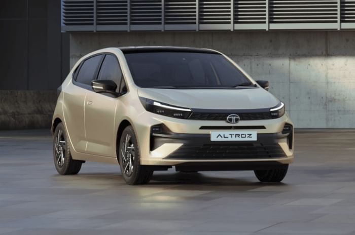 Tata Altroz front head on