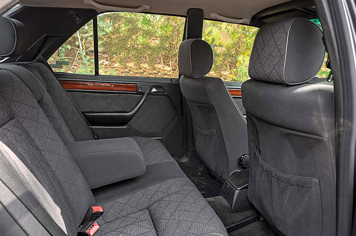 Mercedes-Benz EQC vs W124: Hello Grandpa