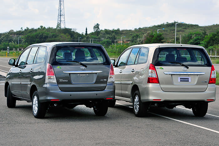 The current Innova (l) vs the face-lift Innova.
