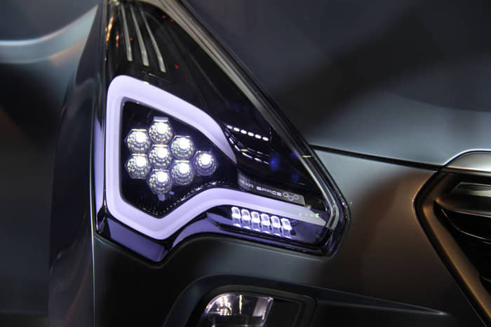 Hyundai Hexa Space pics