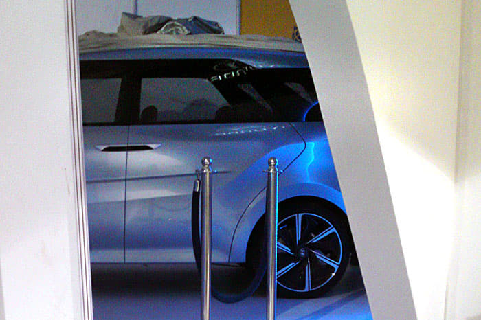 Hyundai Hexa Space pics