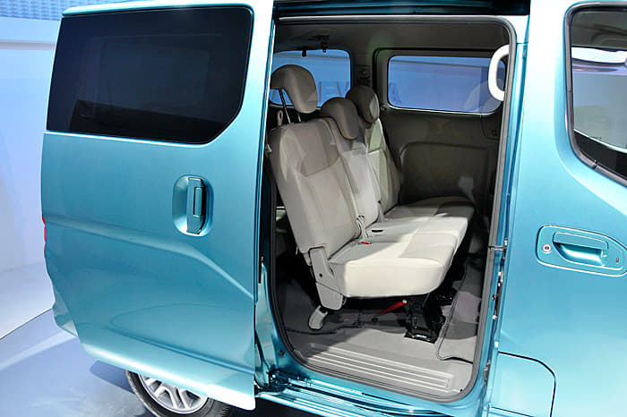 Nissan Evalia 