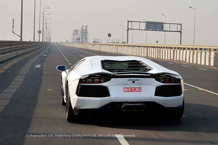 0-100kph in 3.2sec. 200kph in 10sec!