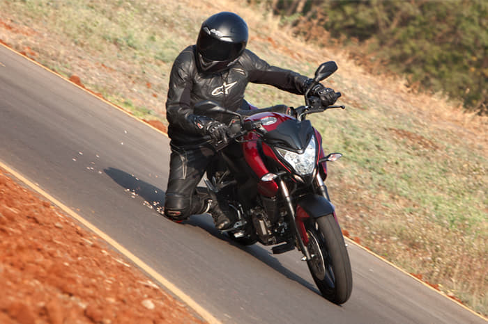 New Bajaj Pulsar 200NS Gallery