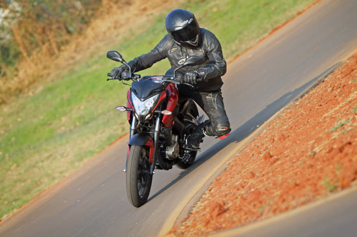 New Bajaj Pulsar 200NS Gallery