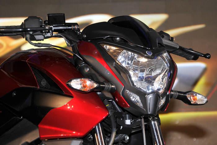 New Bajaj Pulsar 200NS Gallery