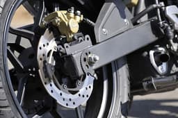 New Bajaj Pulsar 200NS Disk Break