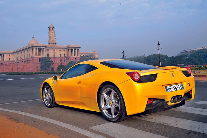 The stunning 458 Italia maybe an unlikely mode of transport for the Italian high commission visiting the Rashtrapati Bhavan, but wouldnt that be a cool sight to watch?