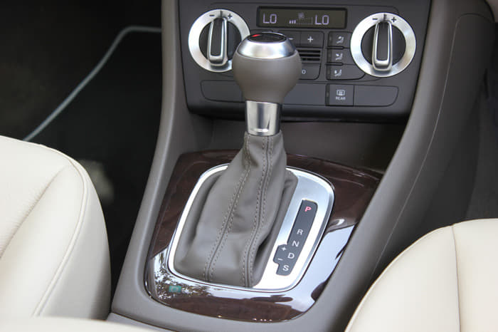 7-speed S-tronic gearbox standard on the Q3.