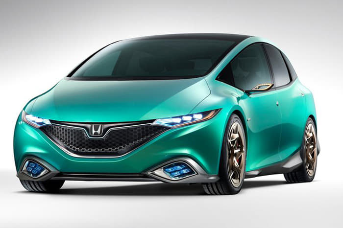 Honda has showcased the Concept S. It is a global concept model of a new-value passenger mover that was developed primarily for the Chinese market and will go on sale first in China.