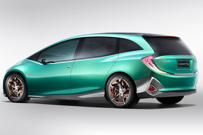 The "S" stands for "Stylish," "Smart" and "Surprise."