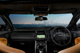 The luxurious special will be built on the regular Evoque production line in Halewood, and then handed over to Land Rover’s special ‘Engineering to Order’ division to give it an exclusive makeover.