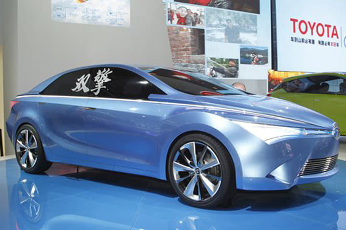 The Toyota Yungdong Shuangqing is a sleek hybrid saloon concept engineered in China