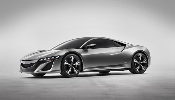 According to Acura, while most supercars opt for brute force delivered from a large engine, the Acura NSX Concept champions the true racing philosophy of an extremely favorable power-to-weight ratio.