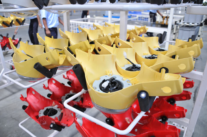 Making of the Vespa scooter