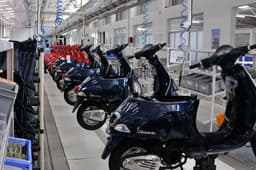 Making of the Vespa scooter