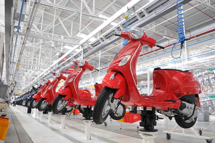 Making of the Vespa scooter