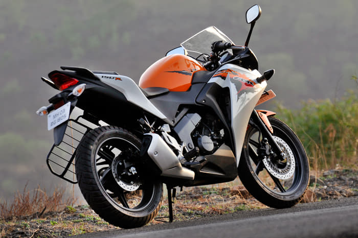 Honda CBR150R image gallery
