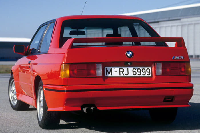 This remarkable peace of engineering allowed the BMW M3 E30 to accelerate from 0 to 100kph in just 7.2 seconds and reach a top speed of 235kph.