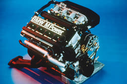 It was powered by a specially developed 2.3-liter inline 4-cylinder engine producing 195bhp fitted with a 5-speed manual gearbox.