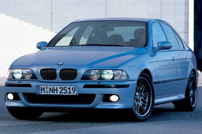 Unlike its predecessors, the E39 M5 was not handbuilt, but was produced on the same assembly line as the normal E39 5-series at the Dingolfing factory, Germany.