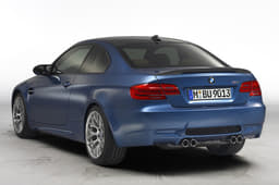 The 4.0-litre V8 high-revving engine mobilises 420bhp, enabling superior acceleration response due to its unique propulsion.