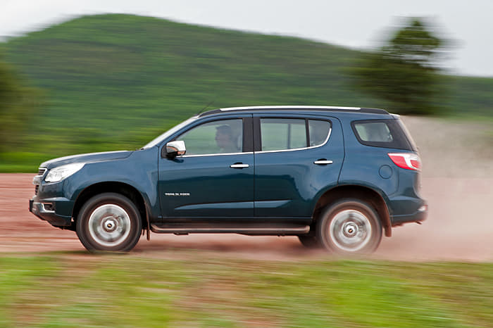 New Chevrolet Trailblazer pics