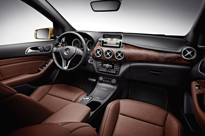 Mercedes B-Class detailed gallery