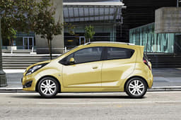Chevrolet Beat facelift photo gallery