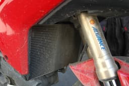 The Multistrada kept its cool despite the radiator getting clogged with dirt. It was occasionally cleaned ofcourse.