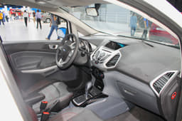 Chinese-market EcoSport interiors shown with an automatic gearbox. 